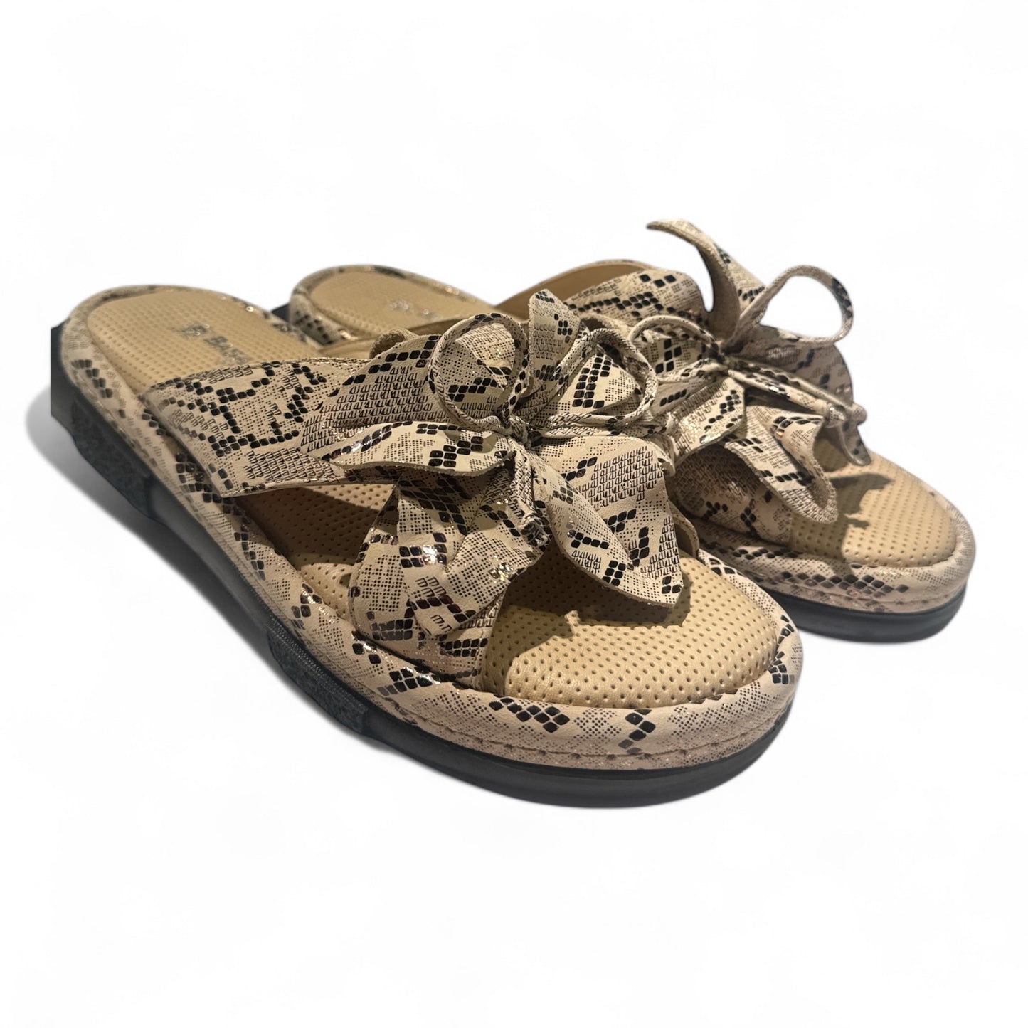 119 Snake-Print Bow Slide Sandals – Wild Style Meets Everyday Comfort