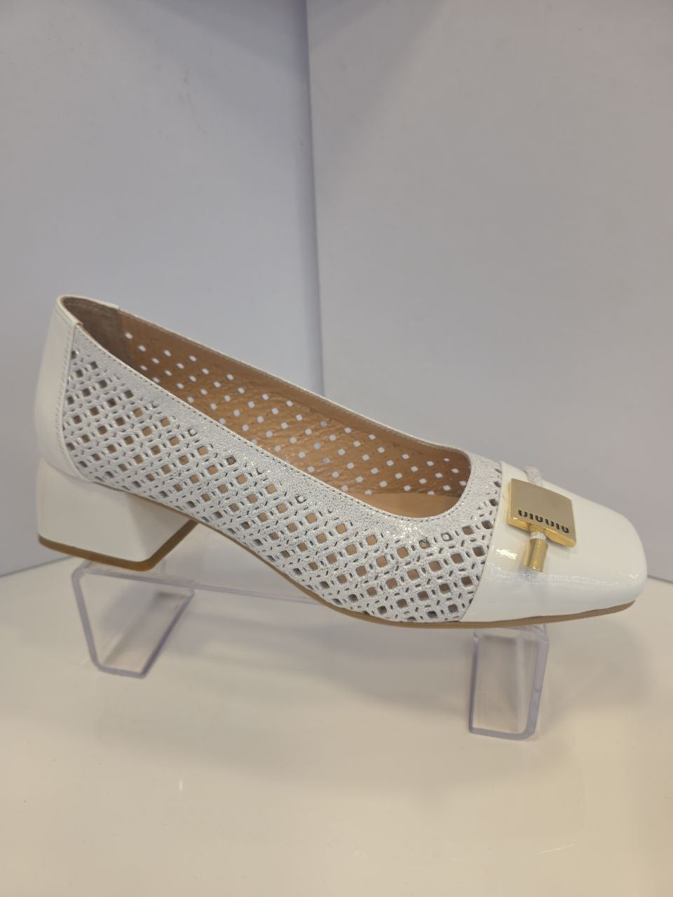art. 500 Beige & Silver Leather Block Heel Pumps