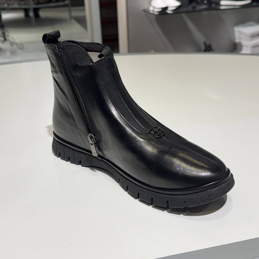 Black Leather Ankle Boot with Side Zip